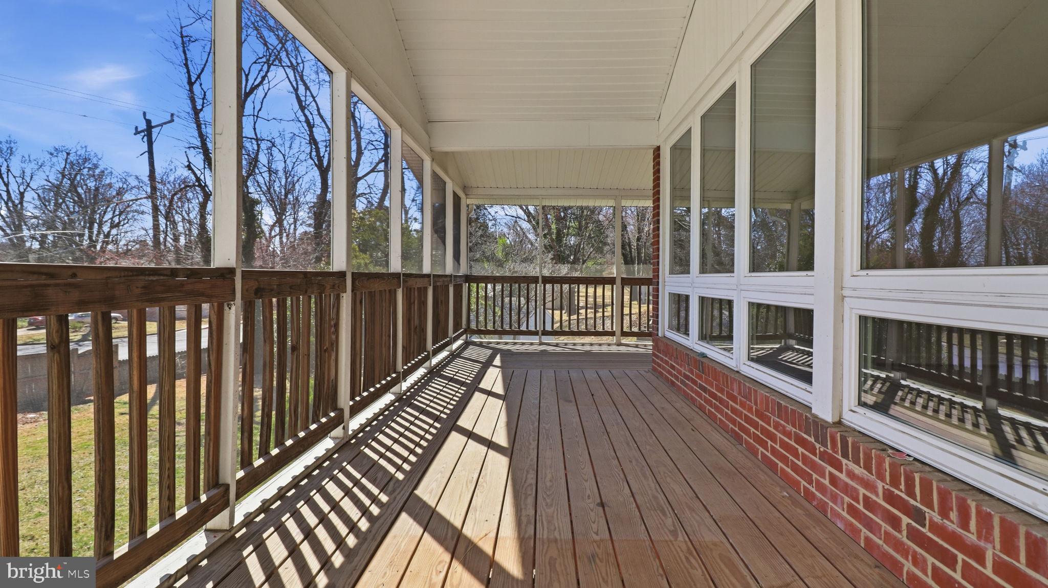 COUNTRY CLUB HILLS - Residential