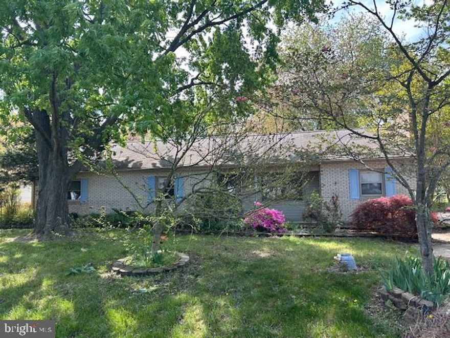 Property is a combination of an Estate Sale (being sold As-Is) and a pre-approved short sale.
3Bd/2ba rancher on approximately .4 acres. Well and septic.  Livrm, dinrm, famrm w/electric fireplace and kitchen.
 Off of the kitchen there is an enclosed room, concrete patio, and an additional screened-in patio.
Backyard is partially fenced and has an in-ground pool (drained and in as-is condition)
Convenient to Rte 50, Bay Bridge, and Annapolis.

PR requests property be on the market for 7 days before reviewing any offer(s).
PR and Asset Manager prefer using Gemini Title.