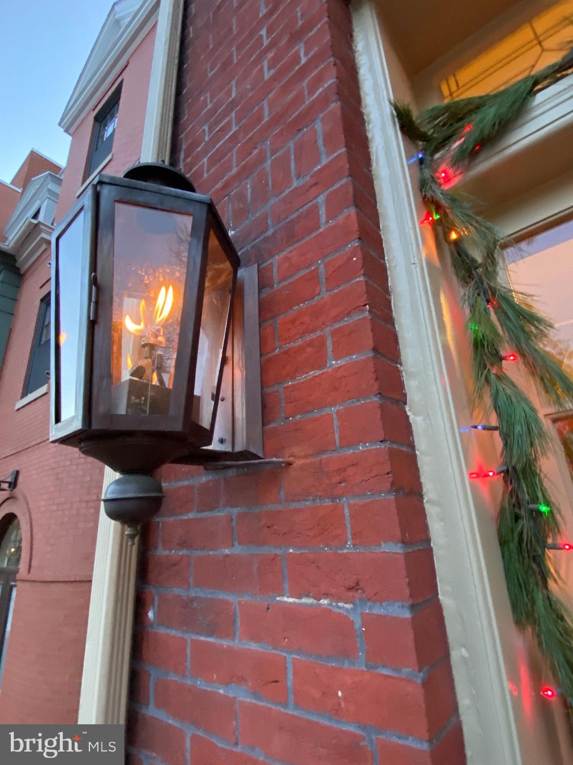 OLD TOWN ALEXANDRIA - Residential