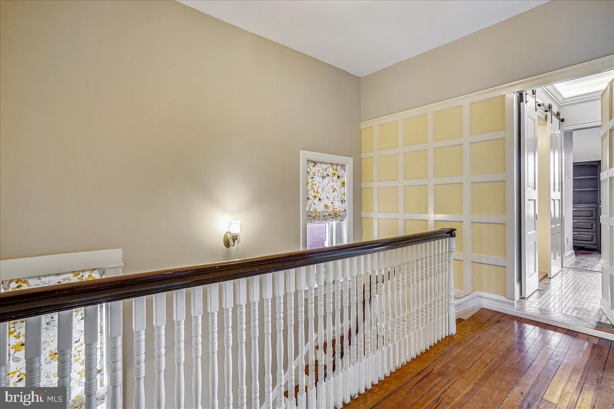 OLD TOWN ALEXANDRIA - Residential