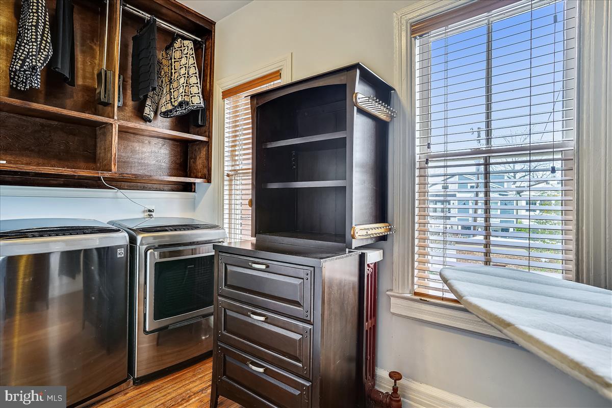 OLD TOWN ALEXANDRIA - Residential