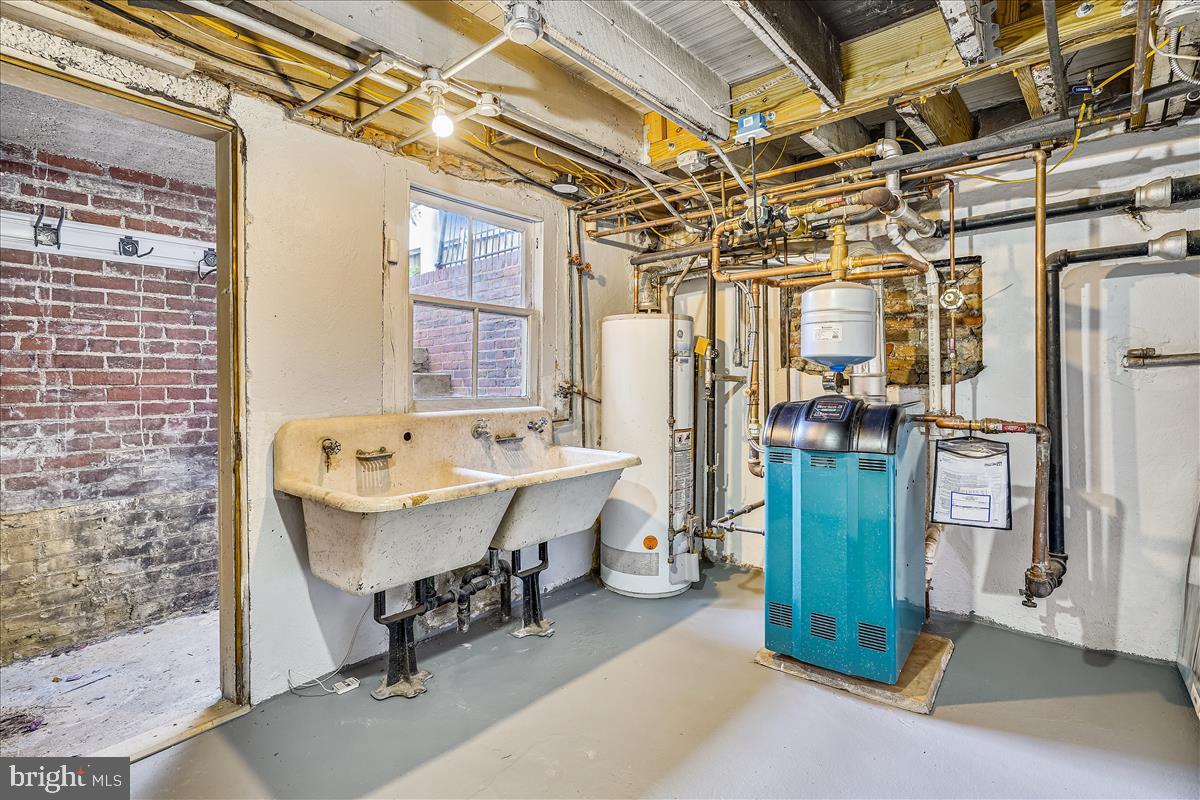 OLD TOWN ALEXANDRIA - Residential