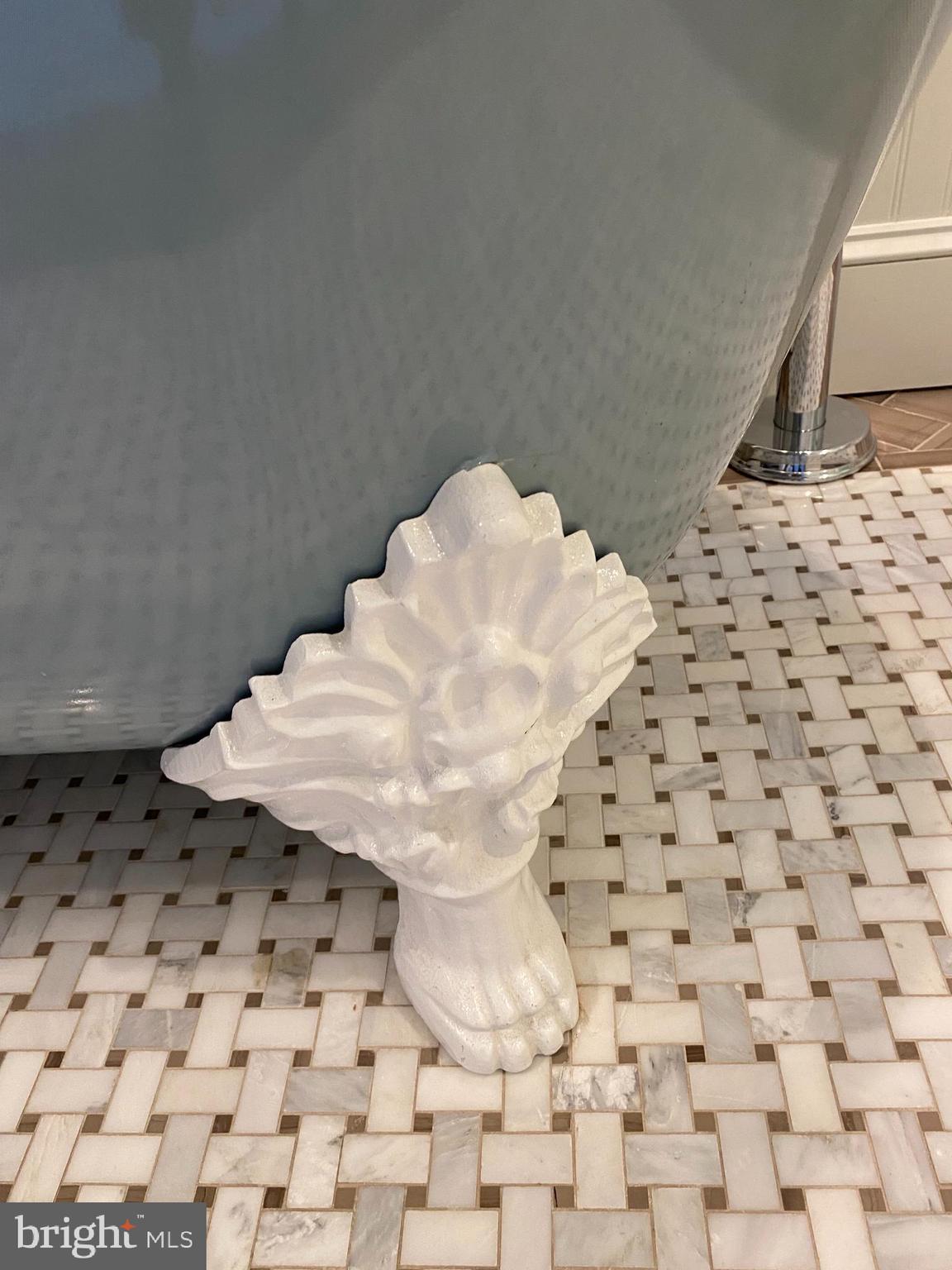 OLD TOWN ALEXANDRIA - Residential