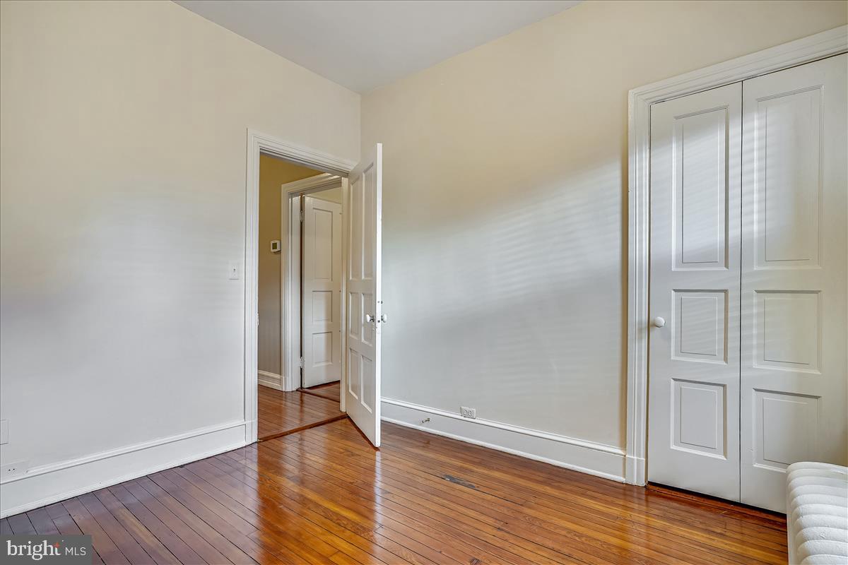 OLD TOWN ALEXANDRIA - Residential