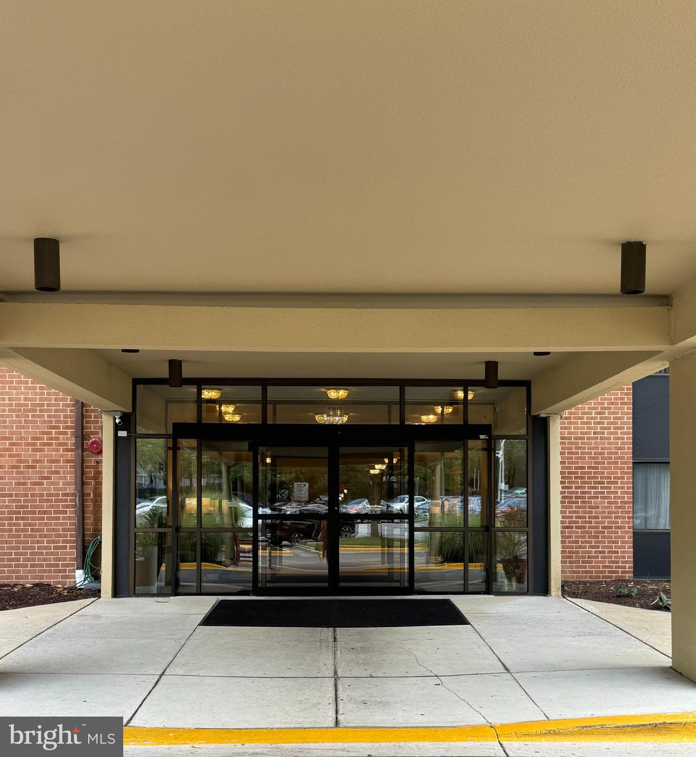 2921 N LEISURE WORLD BOULEVARD 1-122
