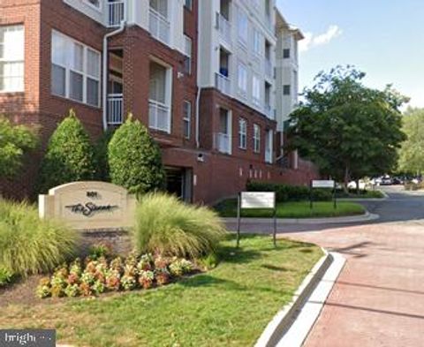 Photo of 801 S Greenbrier Street #215, ARLINGTON, VA 22204 (MLS # VAAR2069468)