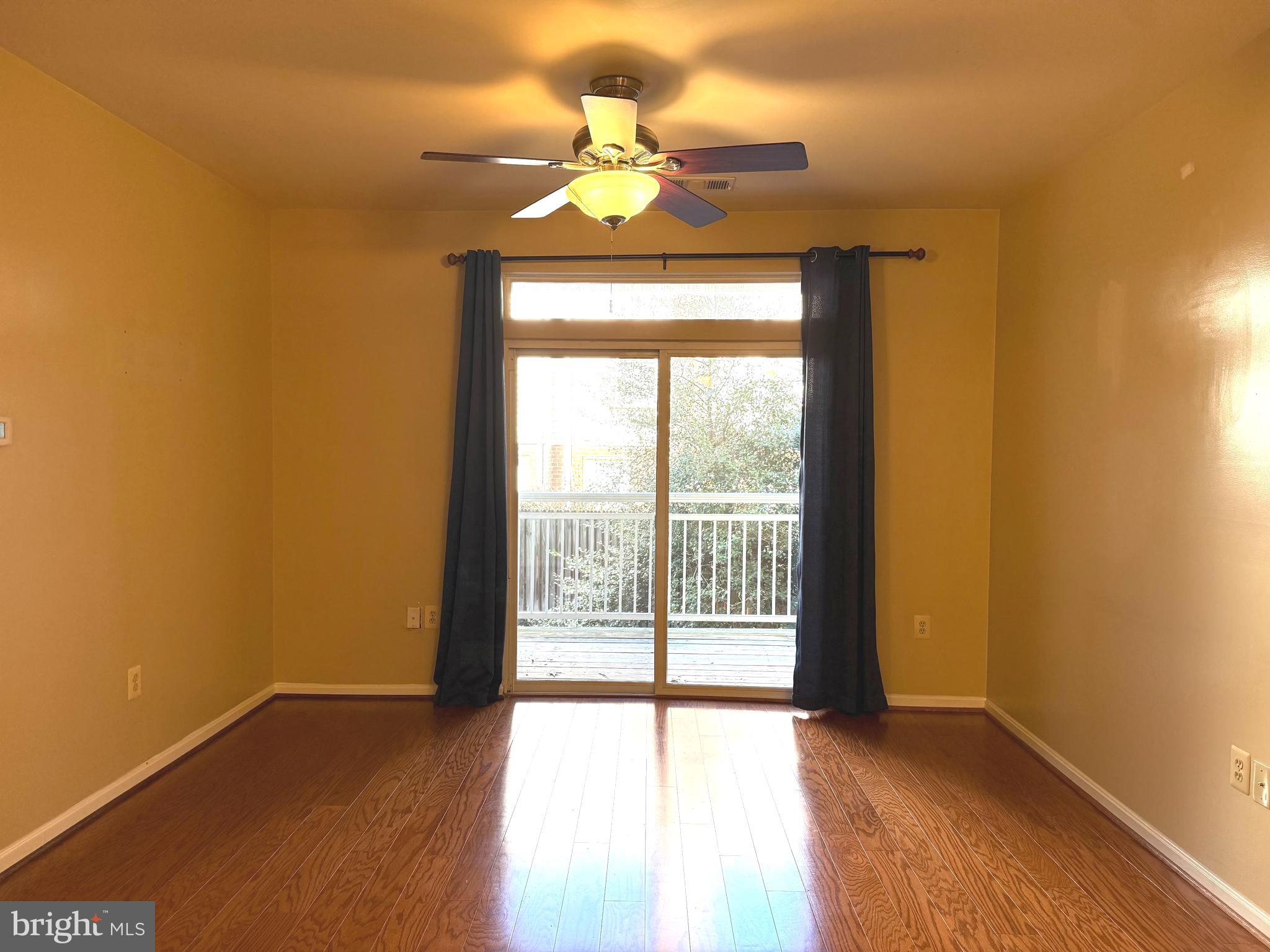 801 S GREENBRIER STREET 215