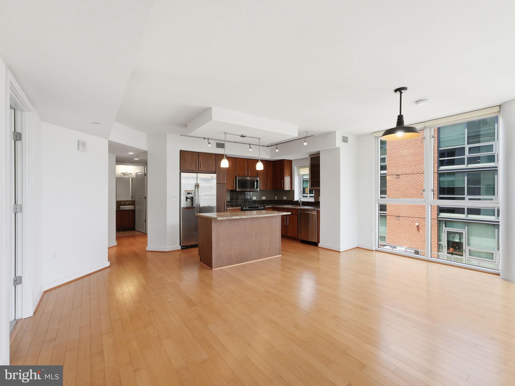 1025 1ST STREET SE 1315