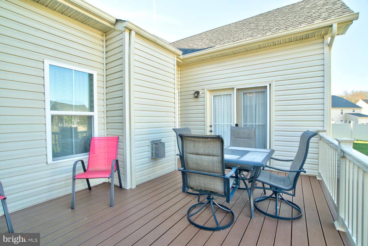 CREEKSIDE VILLAGE AT TANYARD SPRINGS - Residential