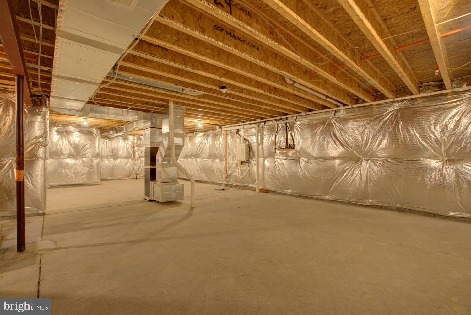 CREEKSIDE VILLAGE AT TANYARD SPRINGS - Residential