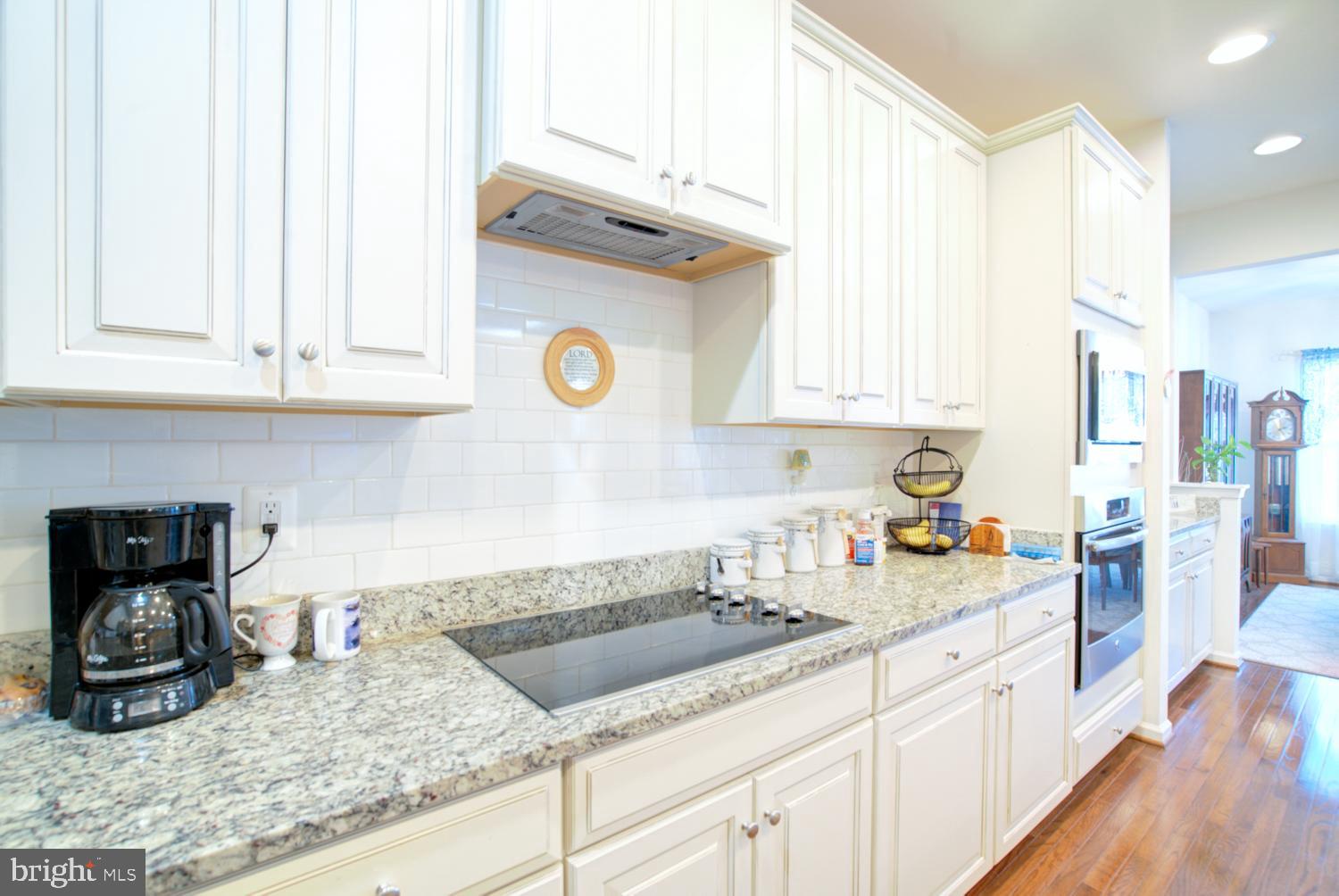 CREEKSIDE VILLAGE AT TANYARD SPRINGS - Residential