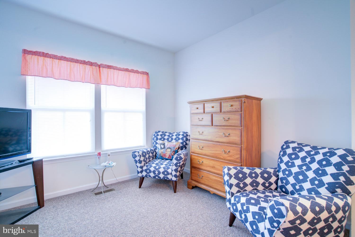 CREEKSIDE VILLAGE AT TANYARD SPRINGS - Residential