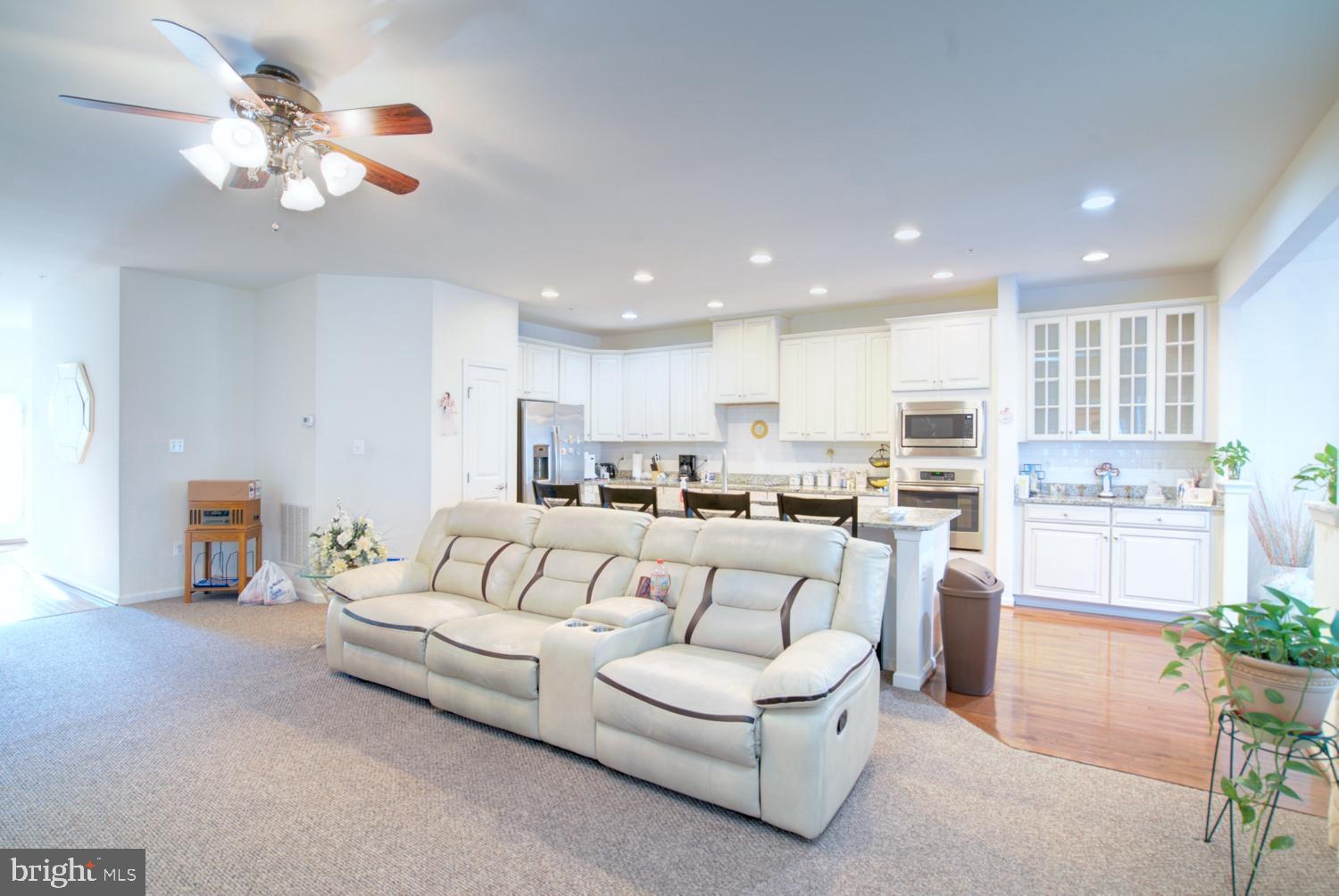 CREEKSIDE VILLAGE AT TANYARD SPRINGS - Residential