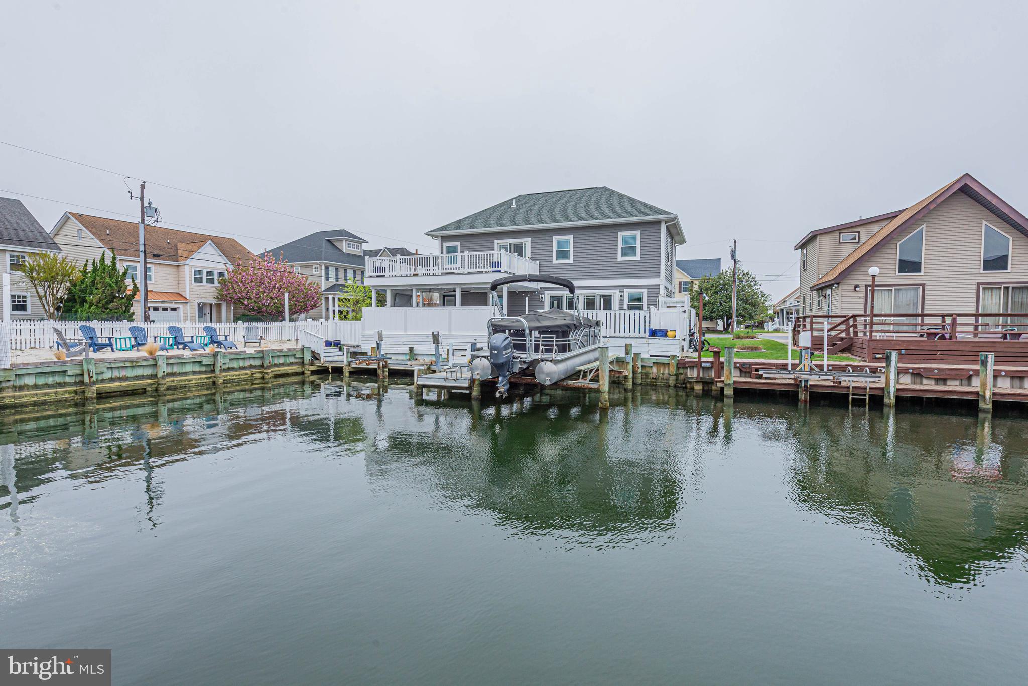 CAINE KEYS II EXT - Residential