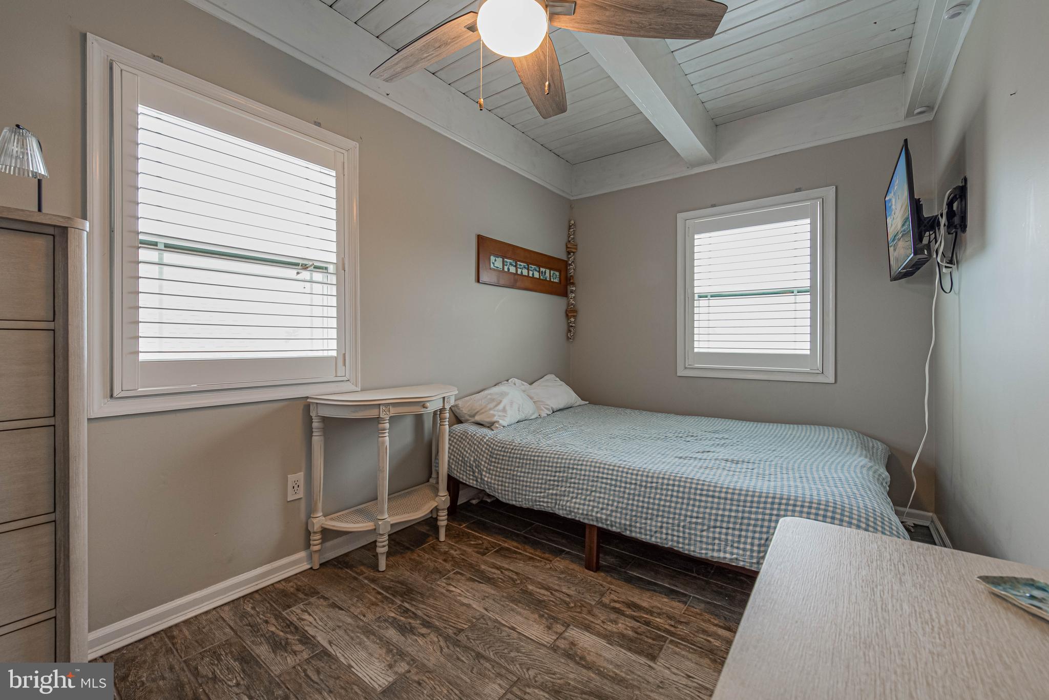 CAINE KEYS II EXT - Residential