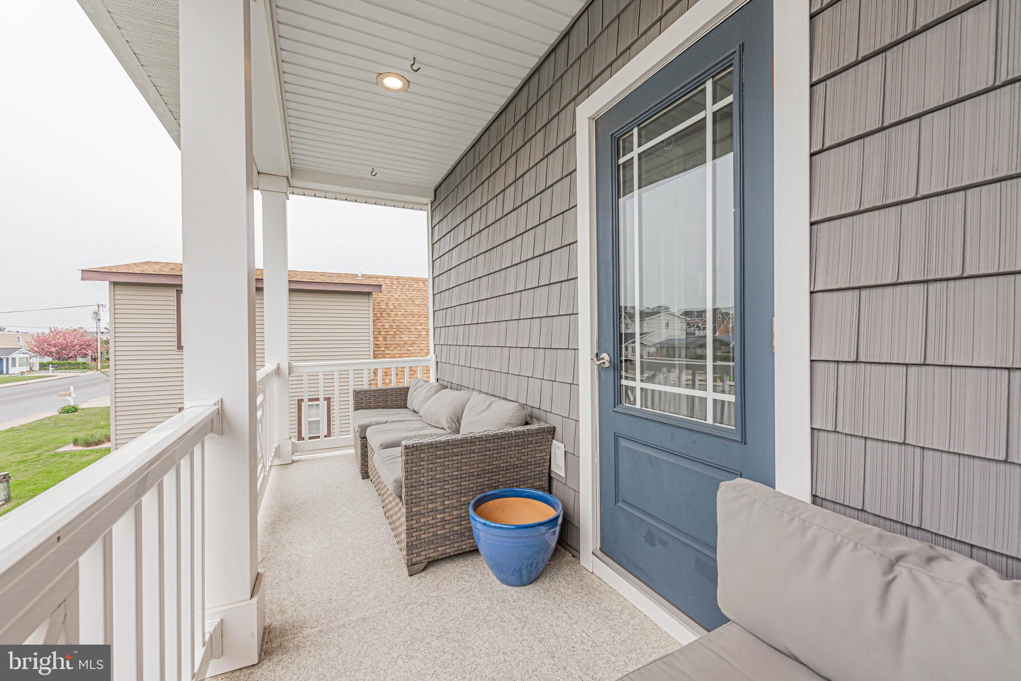 CAINE KEYS II EXT - Residential