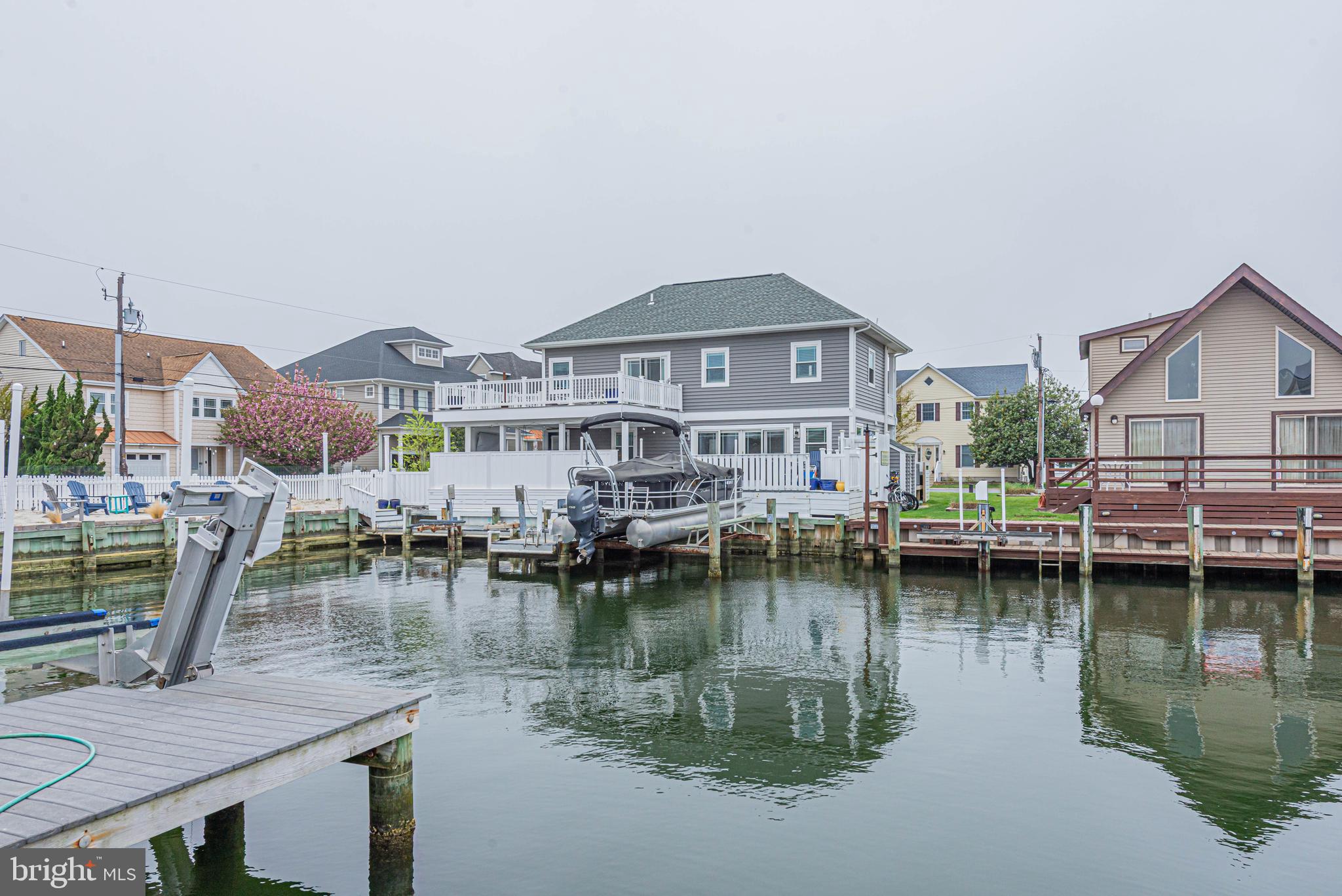 CAINE KEYS II EXT - Residential