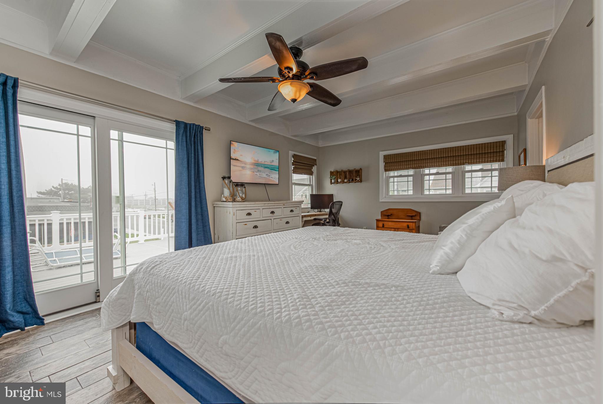 CAINE KEYS II EXT - Residential