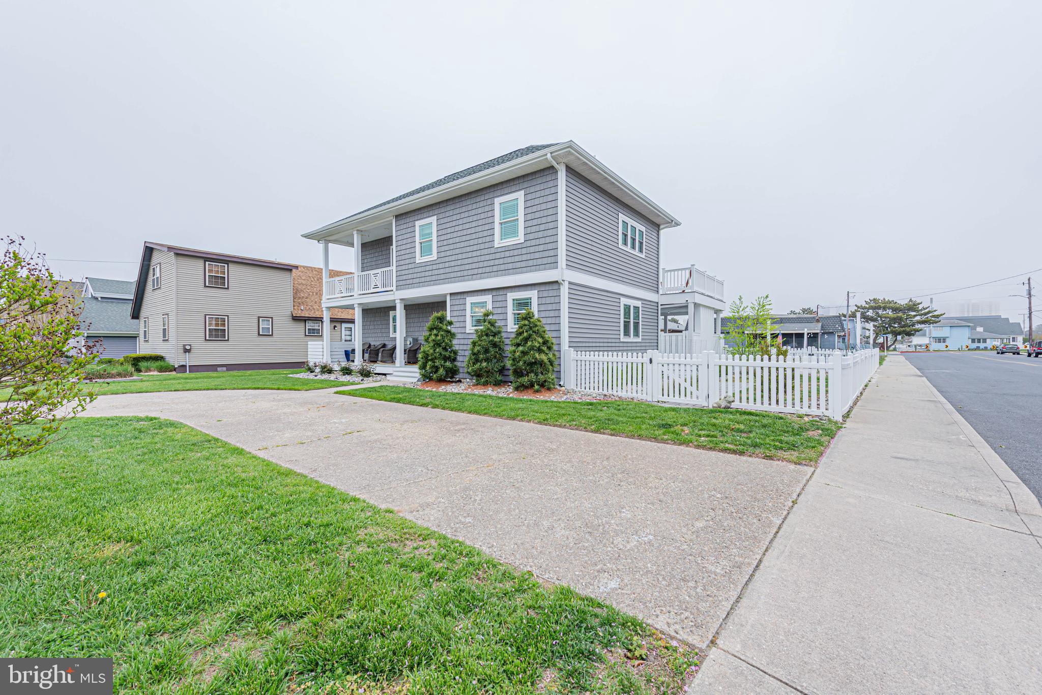 CAINE KEYS II EXT - Residential