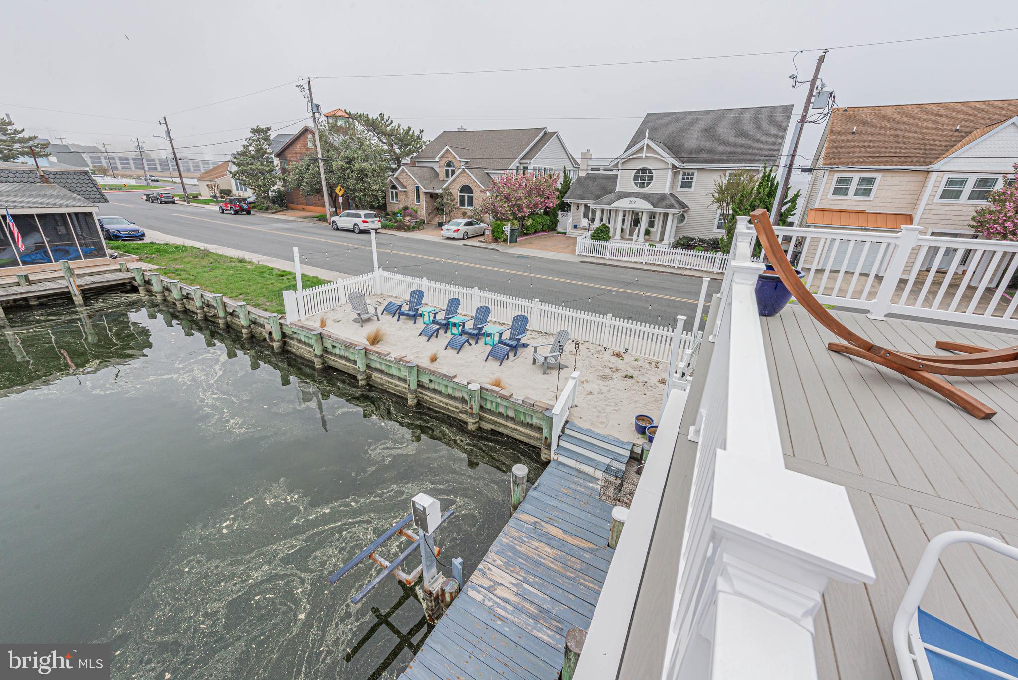 CAINE KEYS II EXT - Residential