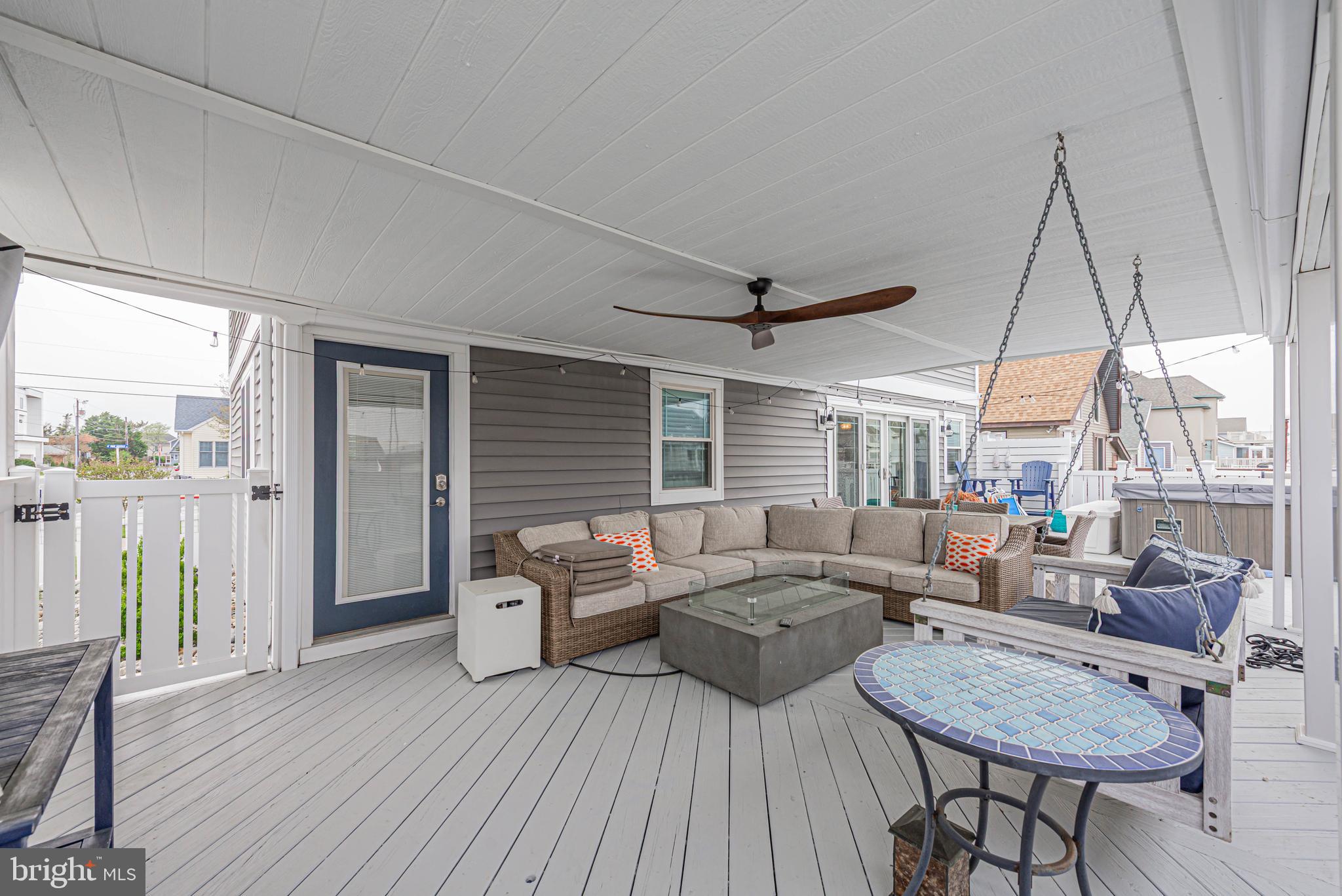 CAINE KEYS II EXT - Residential