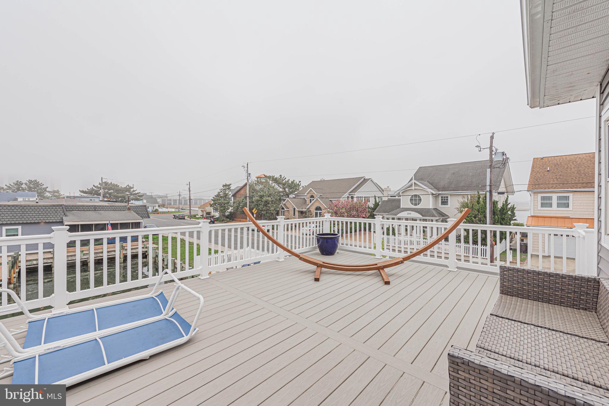 CAINE KEYS II EXT - Residential