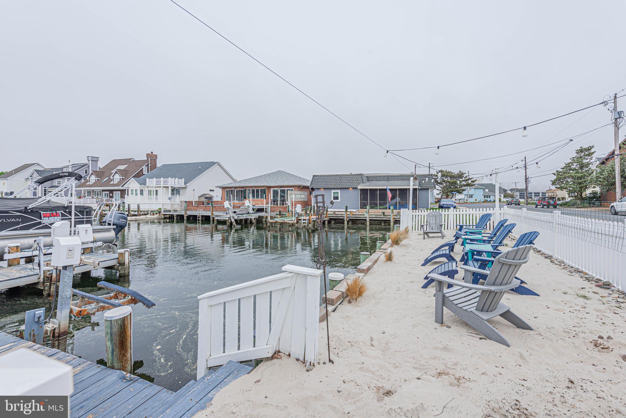 CAINE KEYS II EXT - Residential