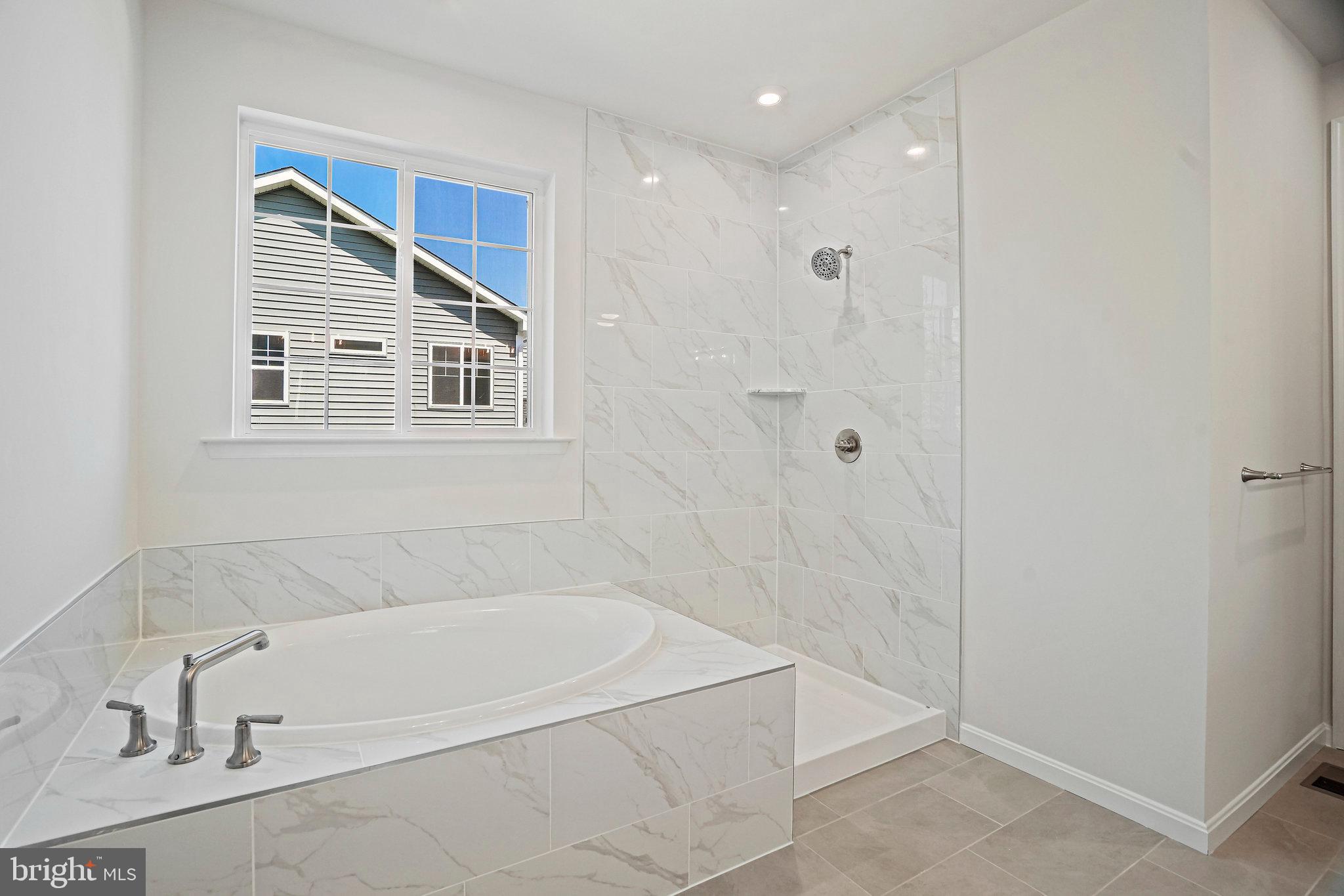 VINCENT ESTATES - Residential