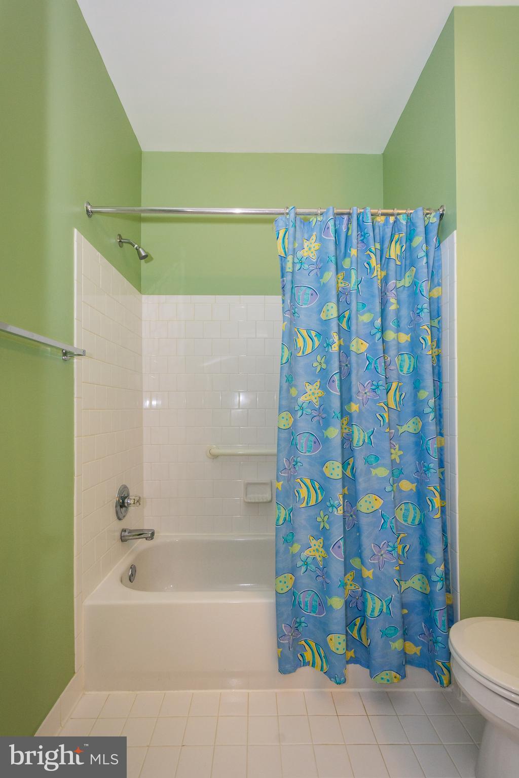 TAYLOR RIDGE CONDOMINIUMS - Residential