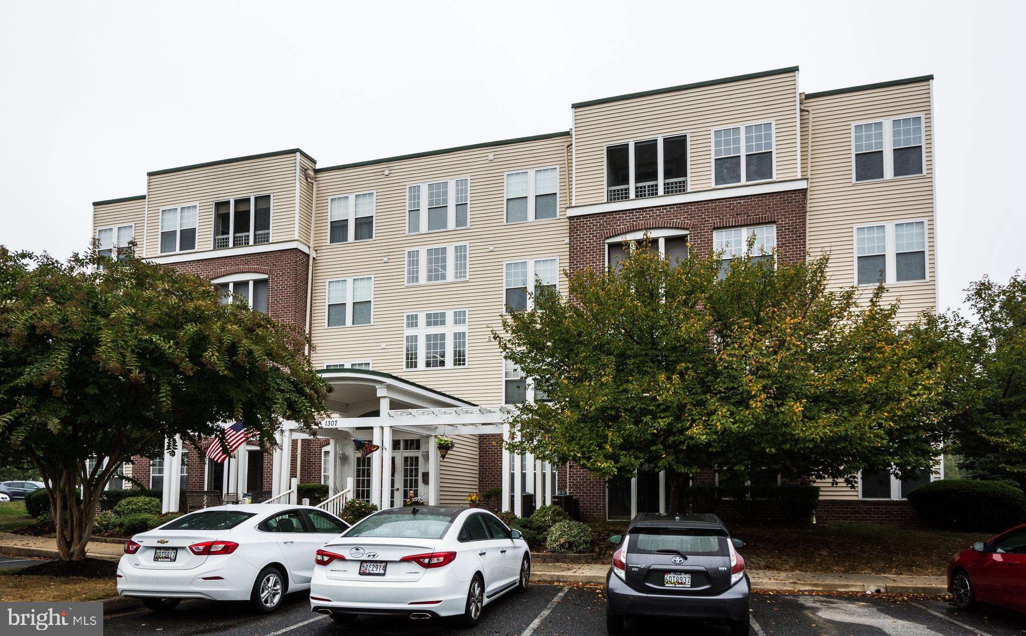 TAYLOR RIDGE CONDOMINIUMS - Residential