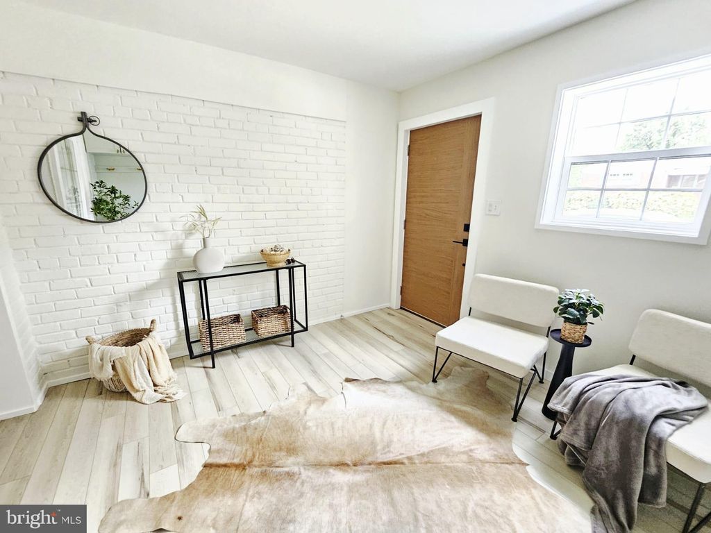 Photo of 9721 Bellevue Drive, BETHESDA, MD 20814 (MLS # MDMC2203912)