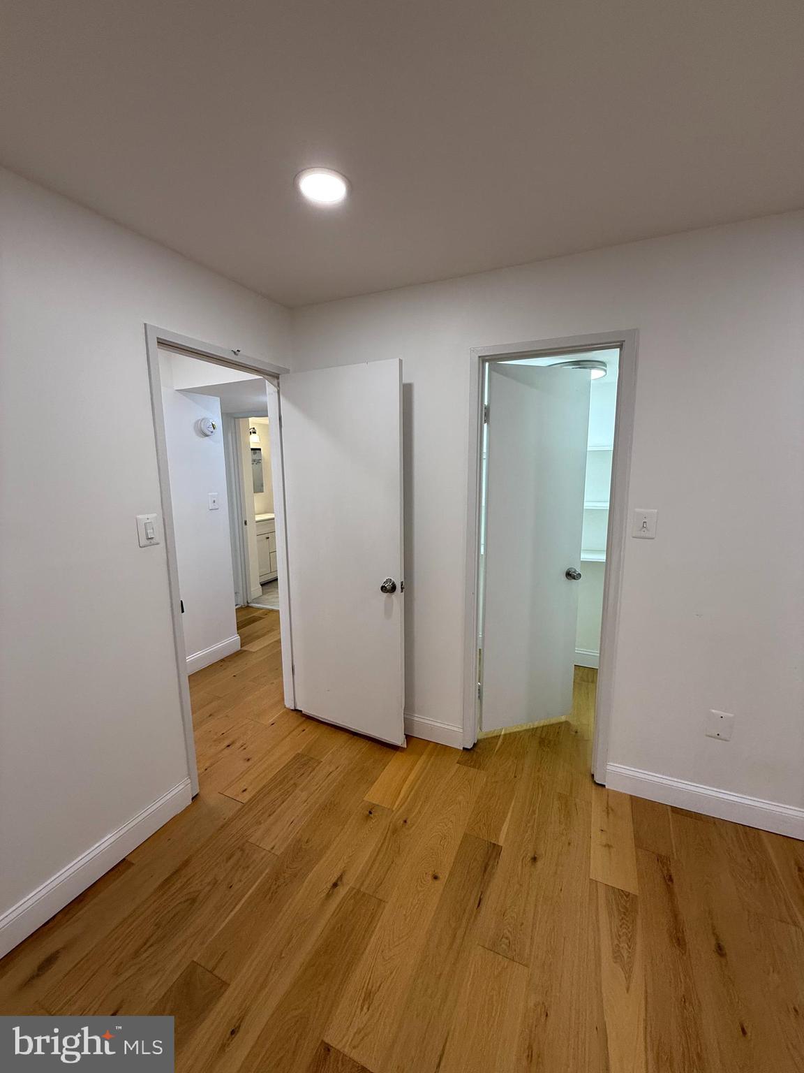 AMERICANA FINMARK - Residential