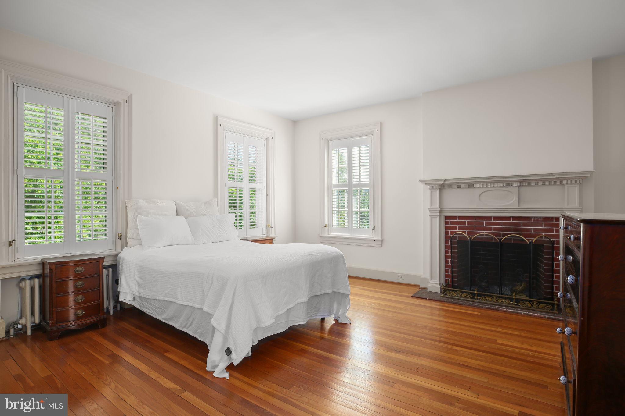 DOWNTOWN FREDERICKSBURG - Residential