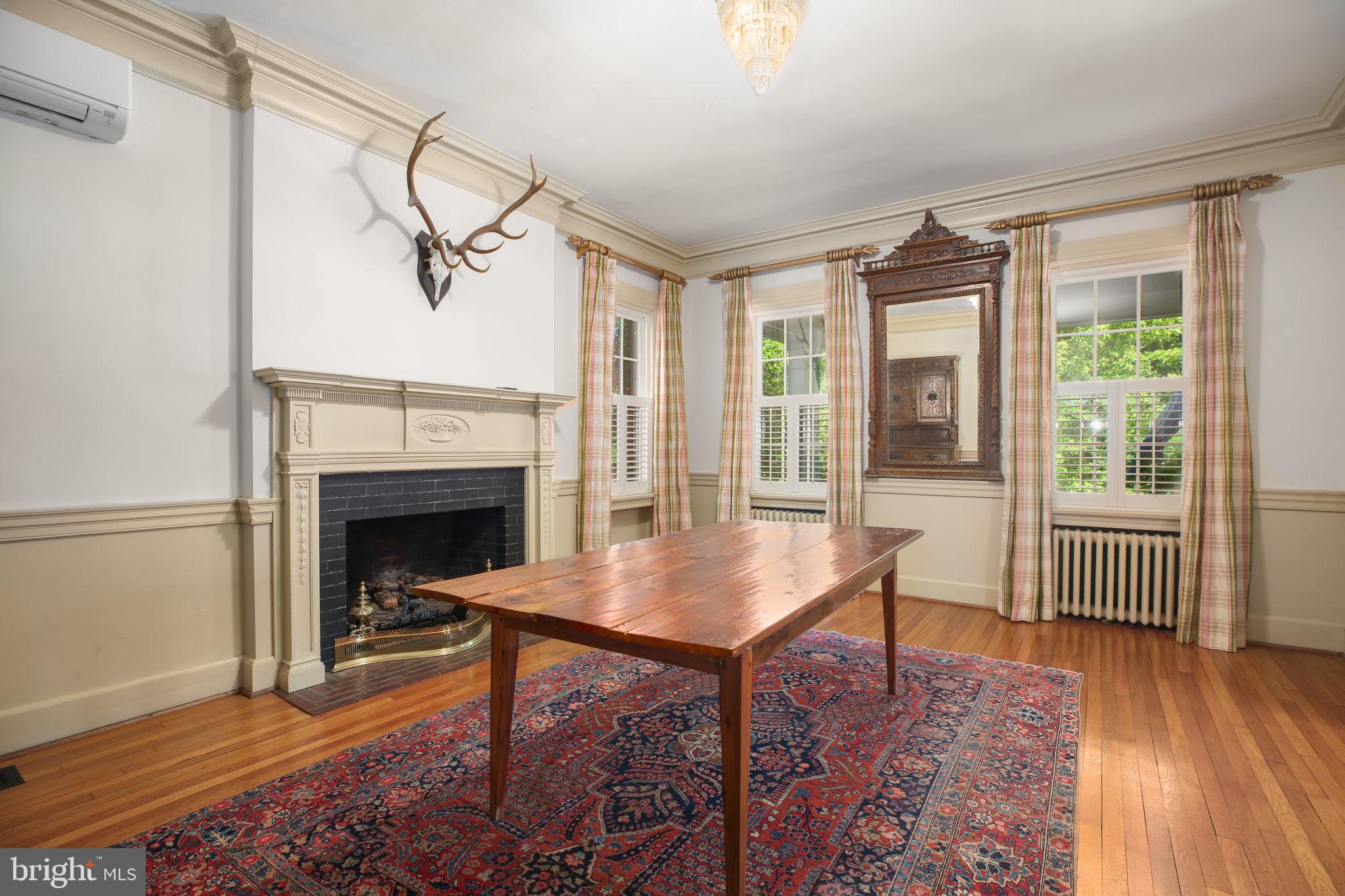 DOWNTOWN FREDERICKSBURG - Residential
