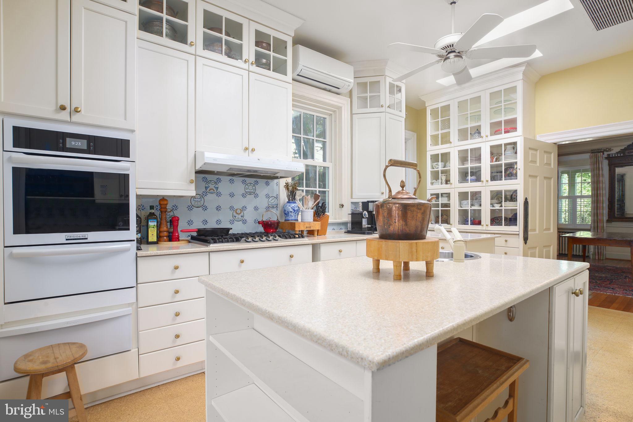 DOWNTOWN FREDERICKSBURG - Residential