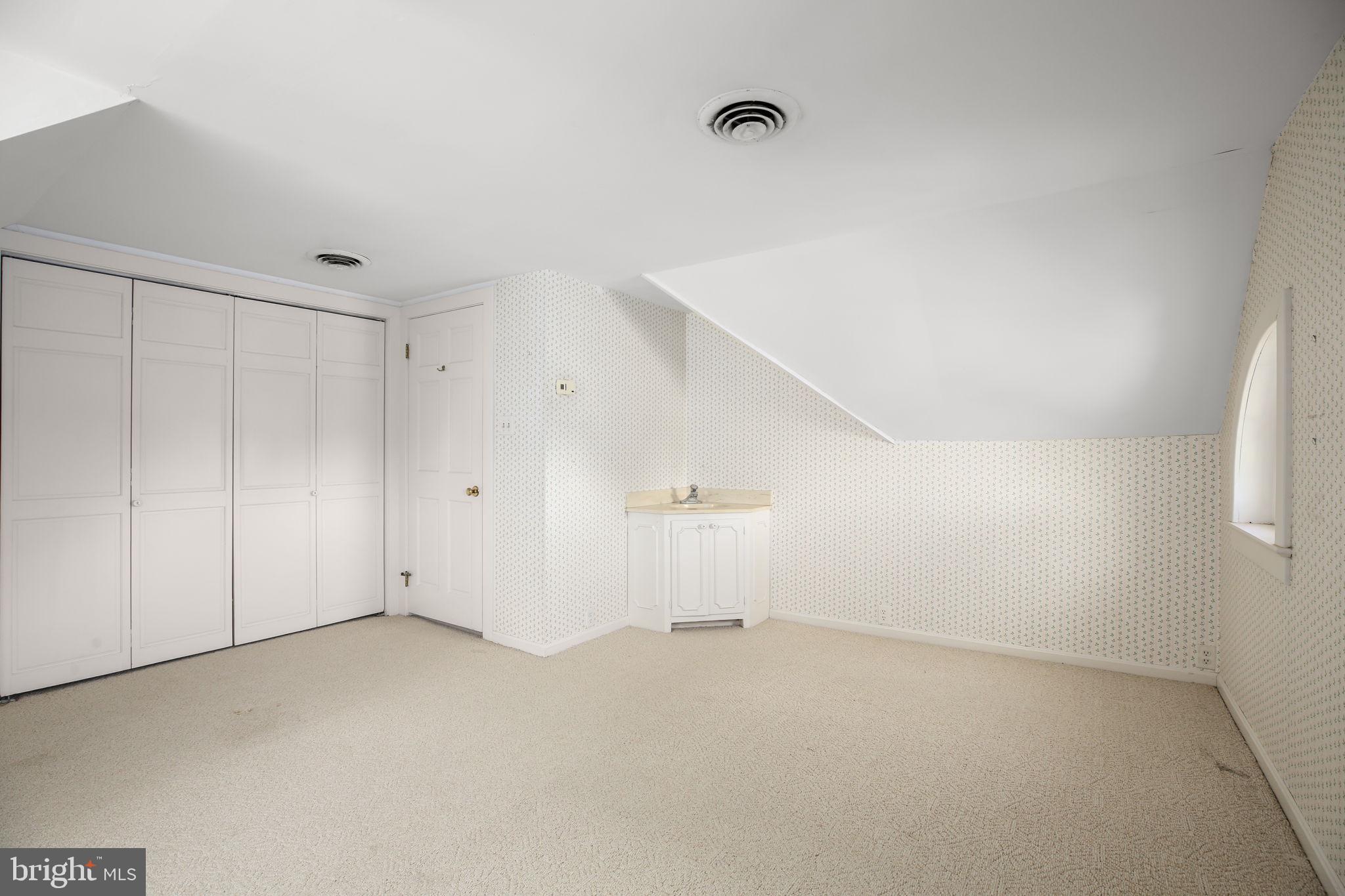 DOWNTOWN FREDERICKSBURG - Residential