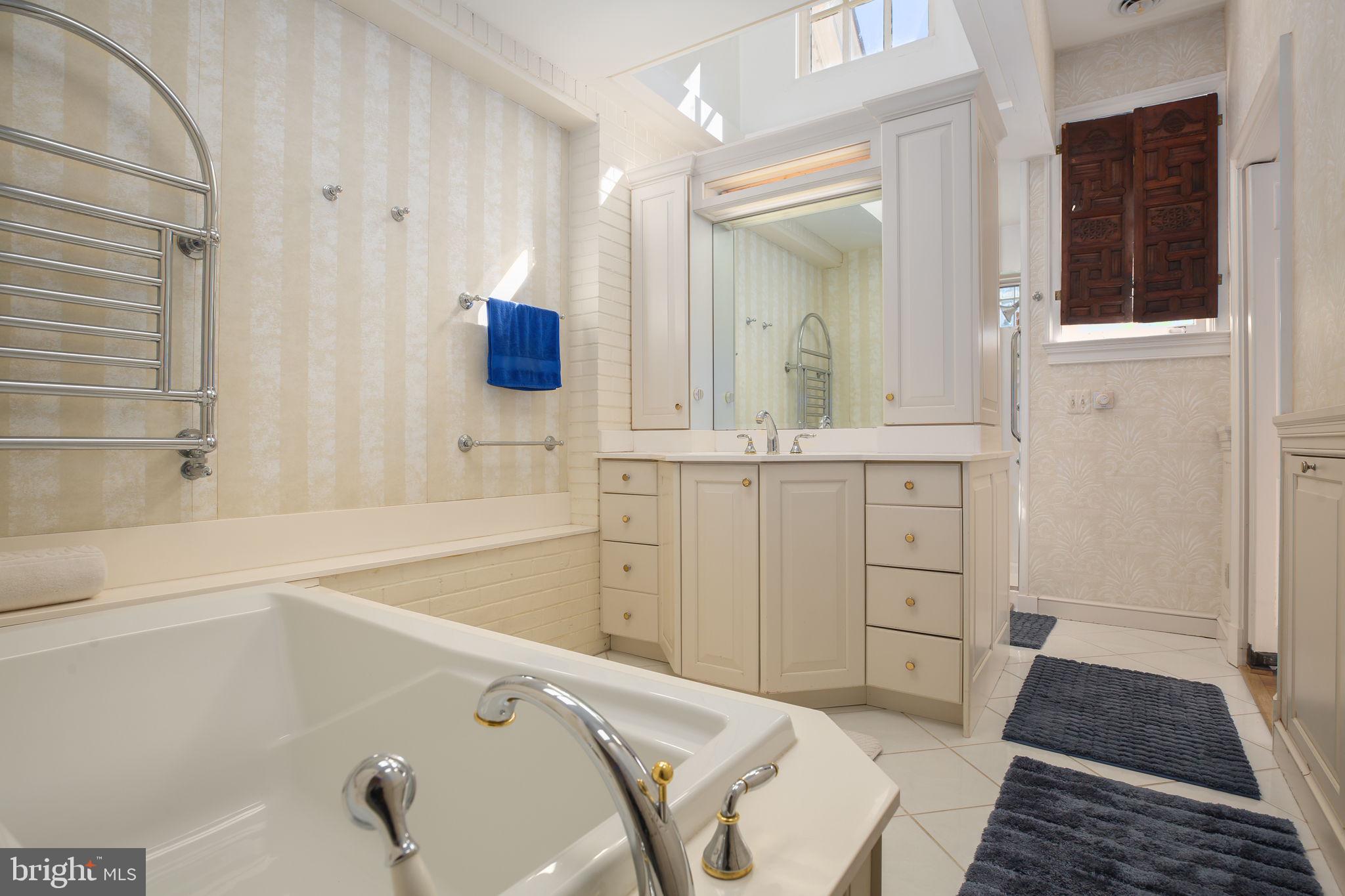 DOWNTOWN FREDERICKSBURG - Residential