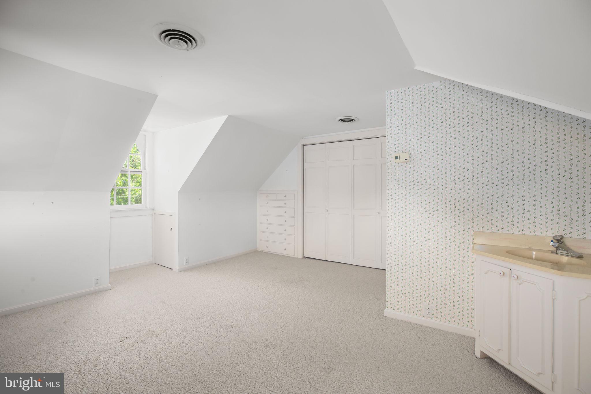 DOWNTOWN FREDERICKSBURG - Residential