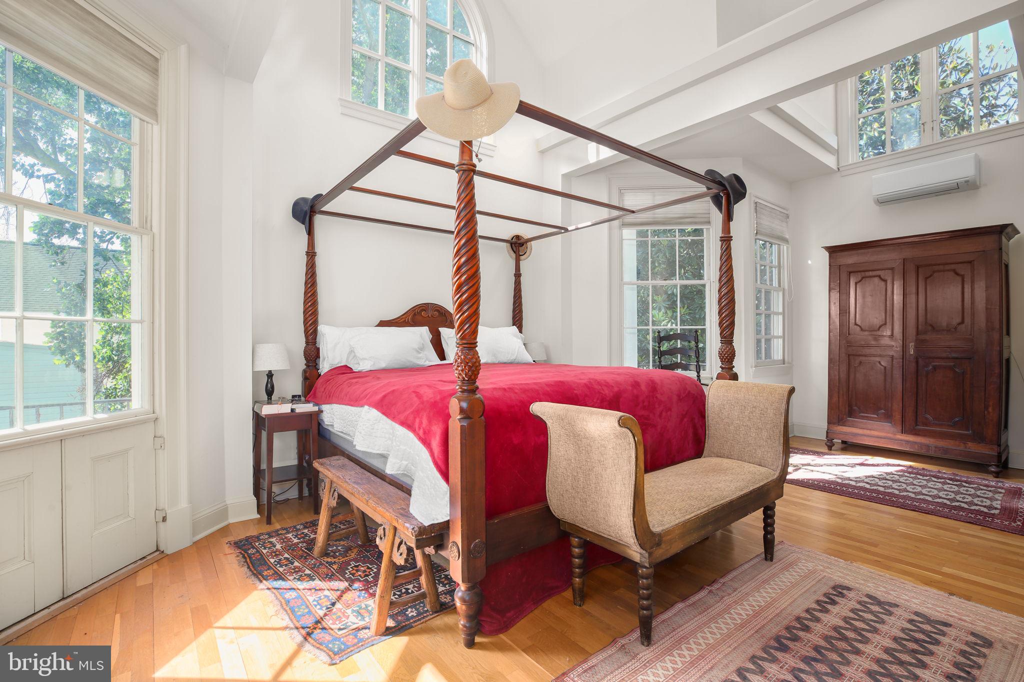 DOWNTOWN FREDERICKSBURG - Residential