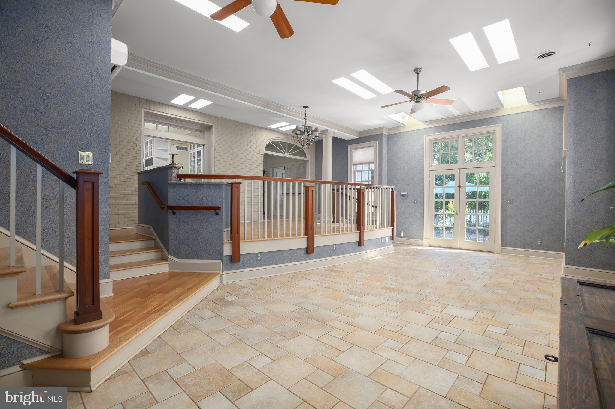 DOWNTOWN FREDERICKSBURG - Residential