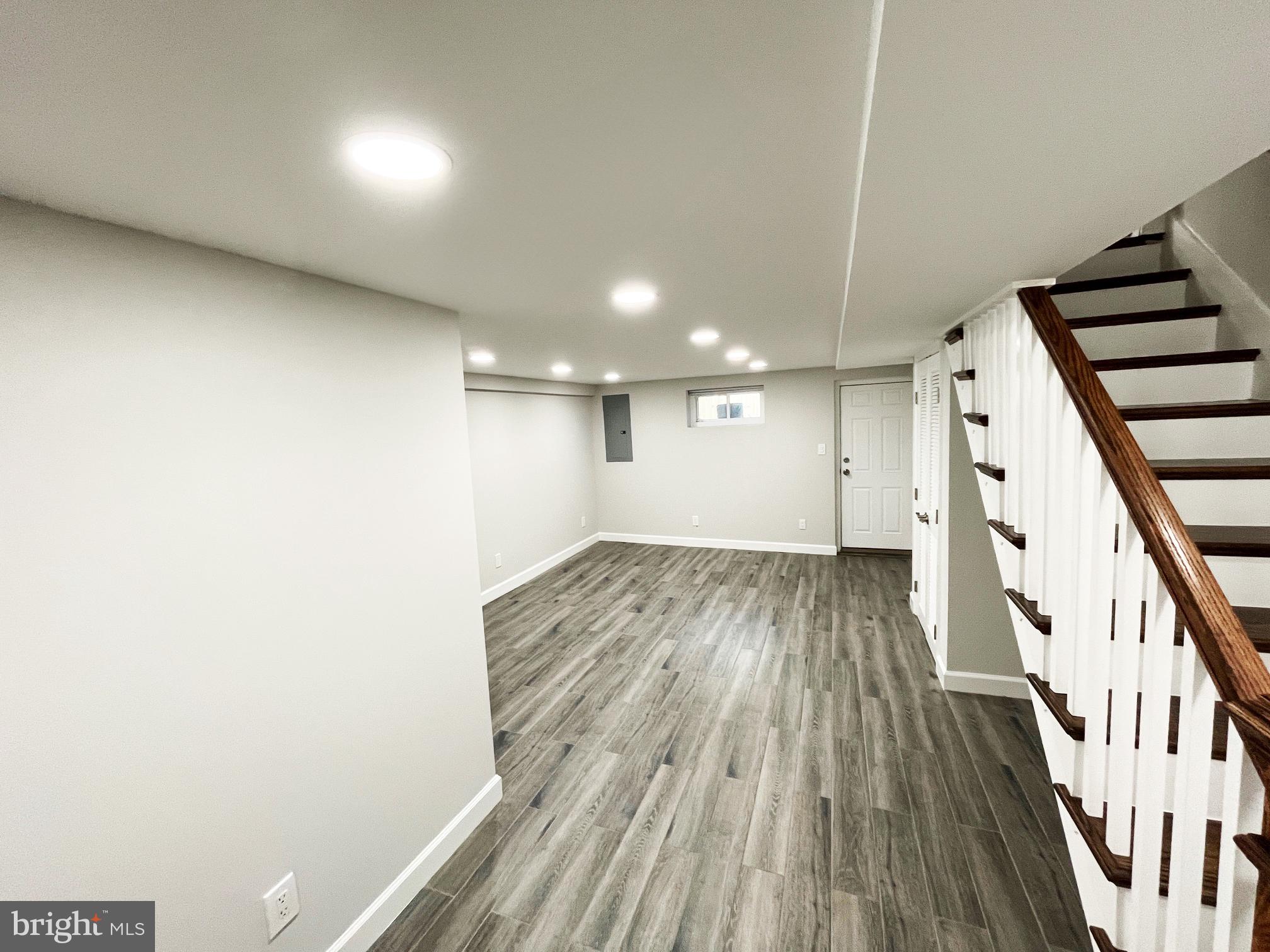 WAVERLY TAYLOR - Residential Lease