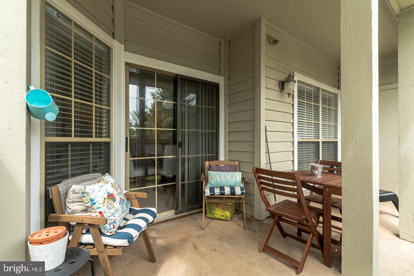 PENDERBROOK SQUARE CONDOMINIUMS - Residential Lease