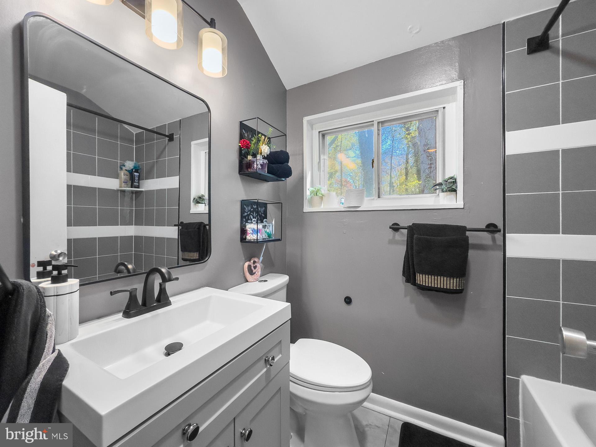 TEMPLETON KNOLLS - Residential