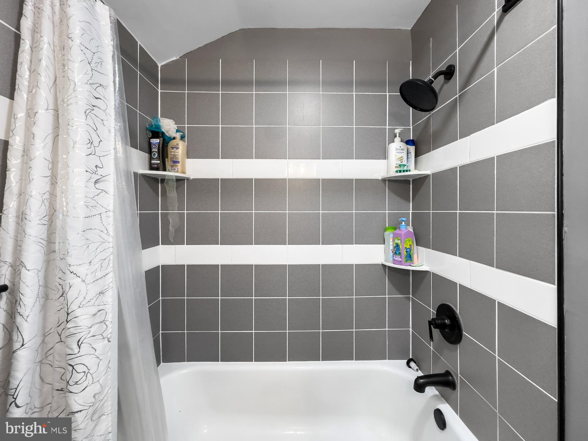 TEMPLETON KNOLLS - Residential