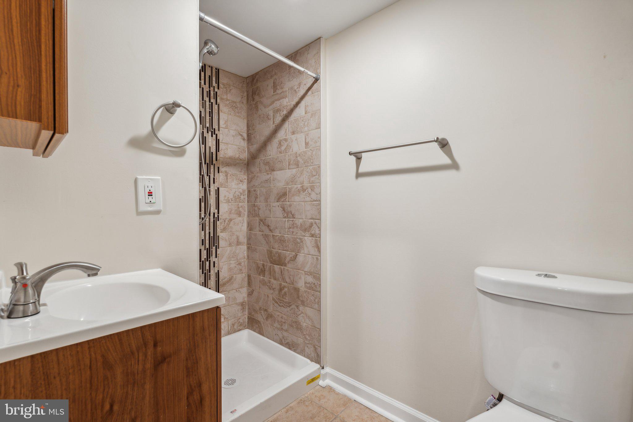 NORTHWOOD - Residential