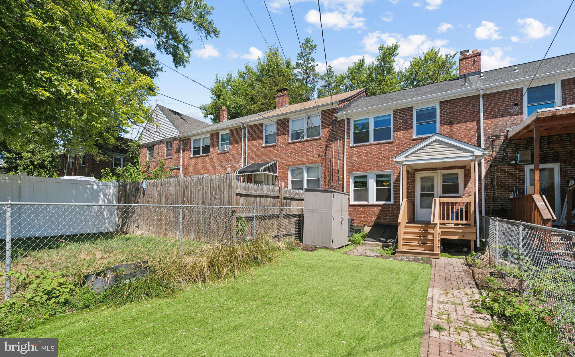 NORTHWOOD - Residential