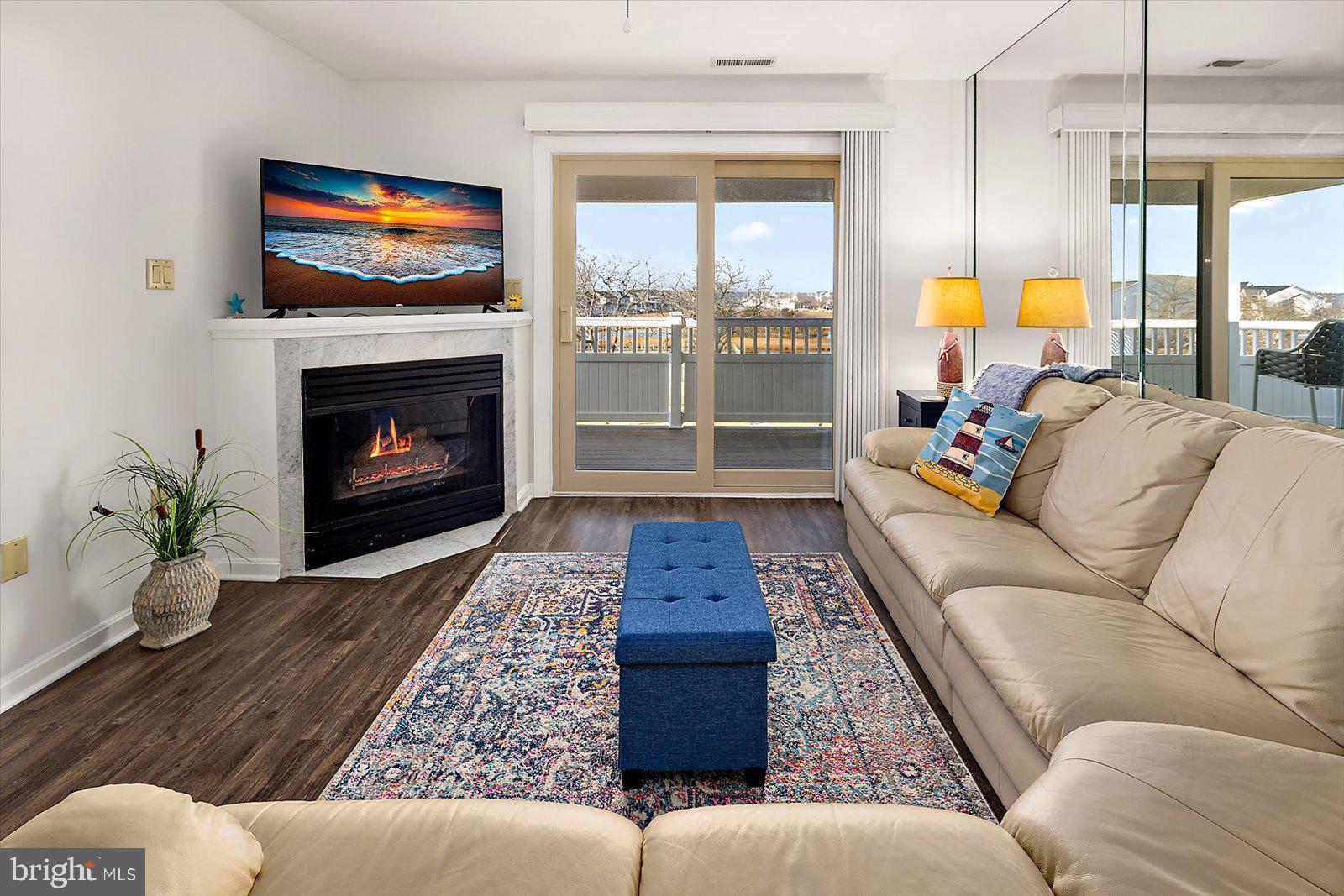 201 S HERON DRIVE 9G7