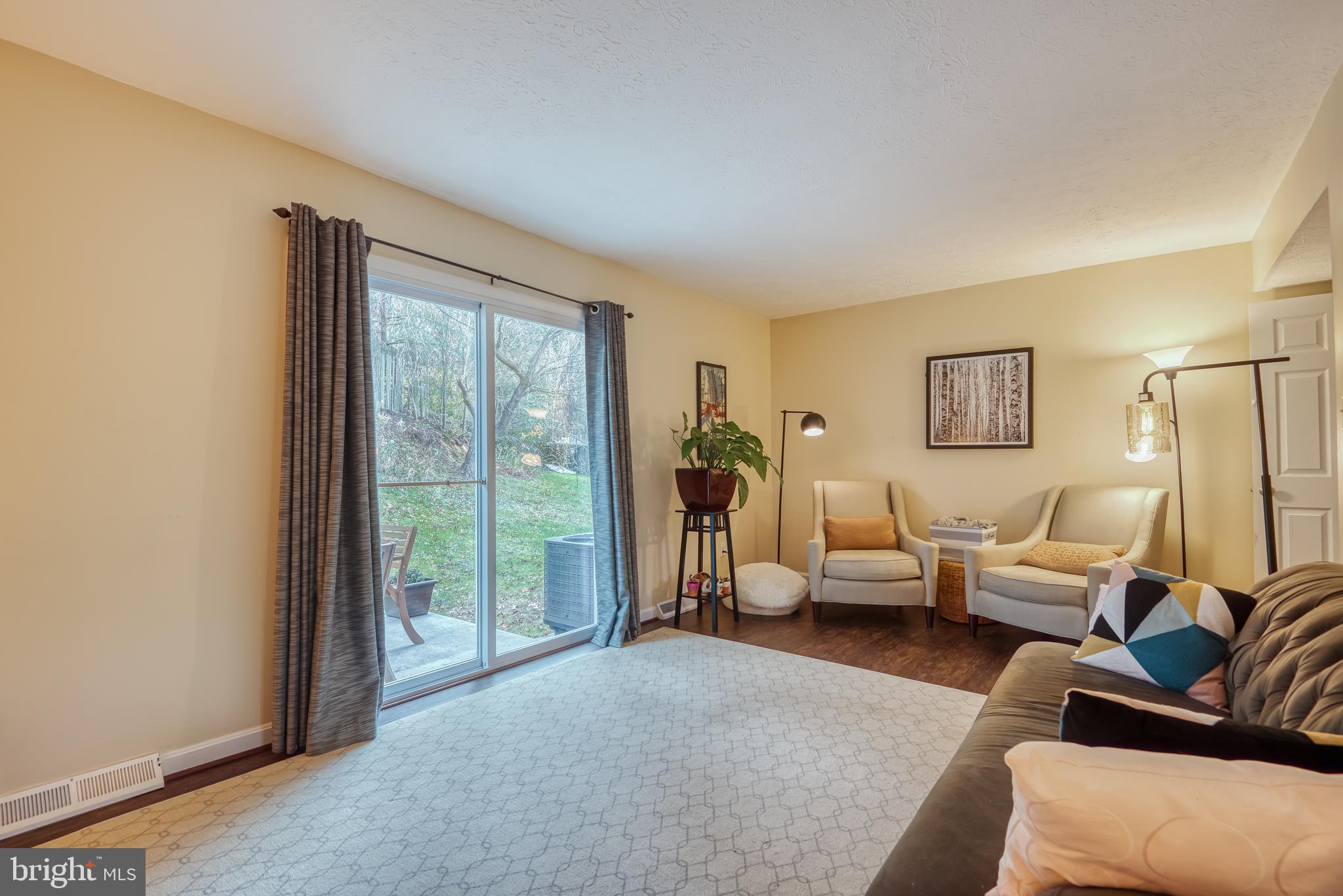 THE HIGHLANDS - Residential