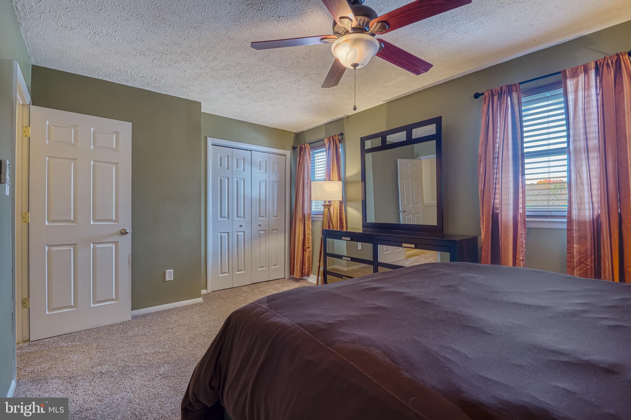 THE HIGHLANDS - Residential