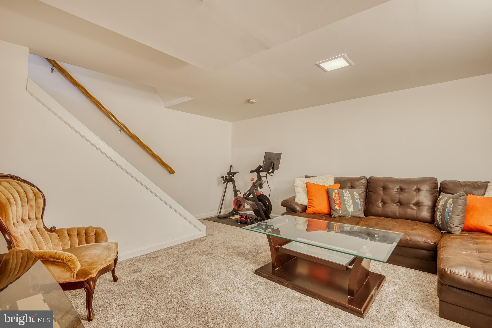 THE HIGHLANDS - Residential